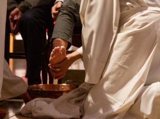 Vivons le lavement des pieds !