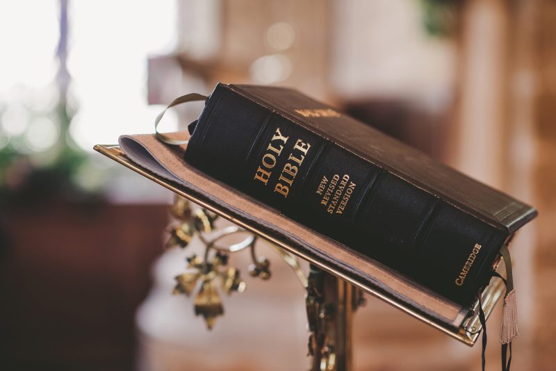 stempow-bible-2110439_1920