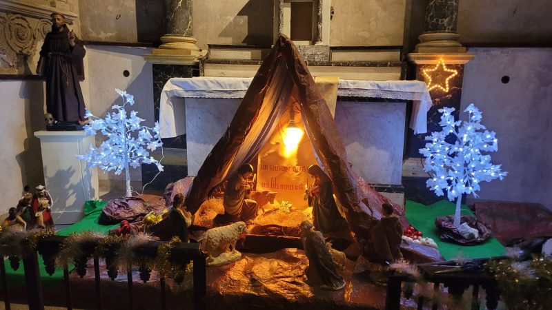 Noël approche ! la crèche est installée dans l’église Saint Vivien !