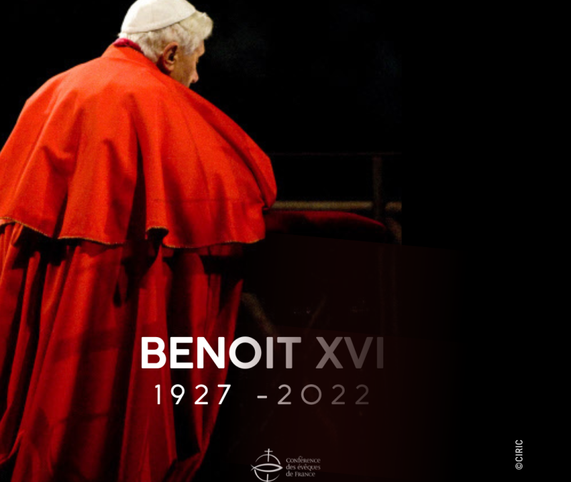 Revivez les obsèques de Benoît XVI