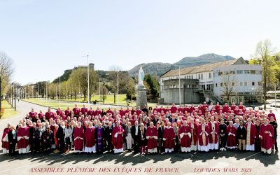 Les évêques se réunissent à Lourdes
