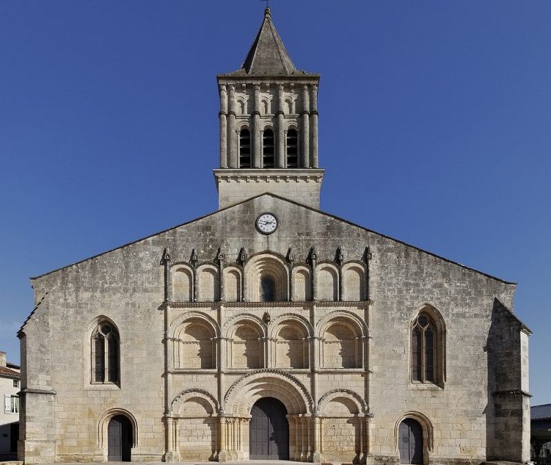 Fermeture de deux communautés religieuses