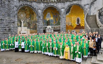 Les évêques de France réunis à Lourdes