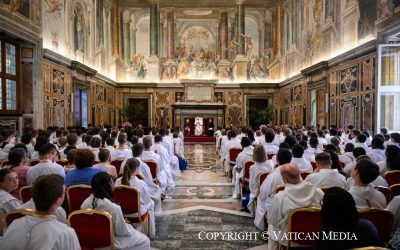 Les servants de messe français rencontrent le Pape Léon XIV
